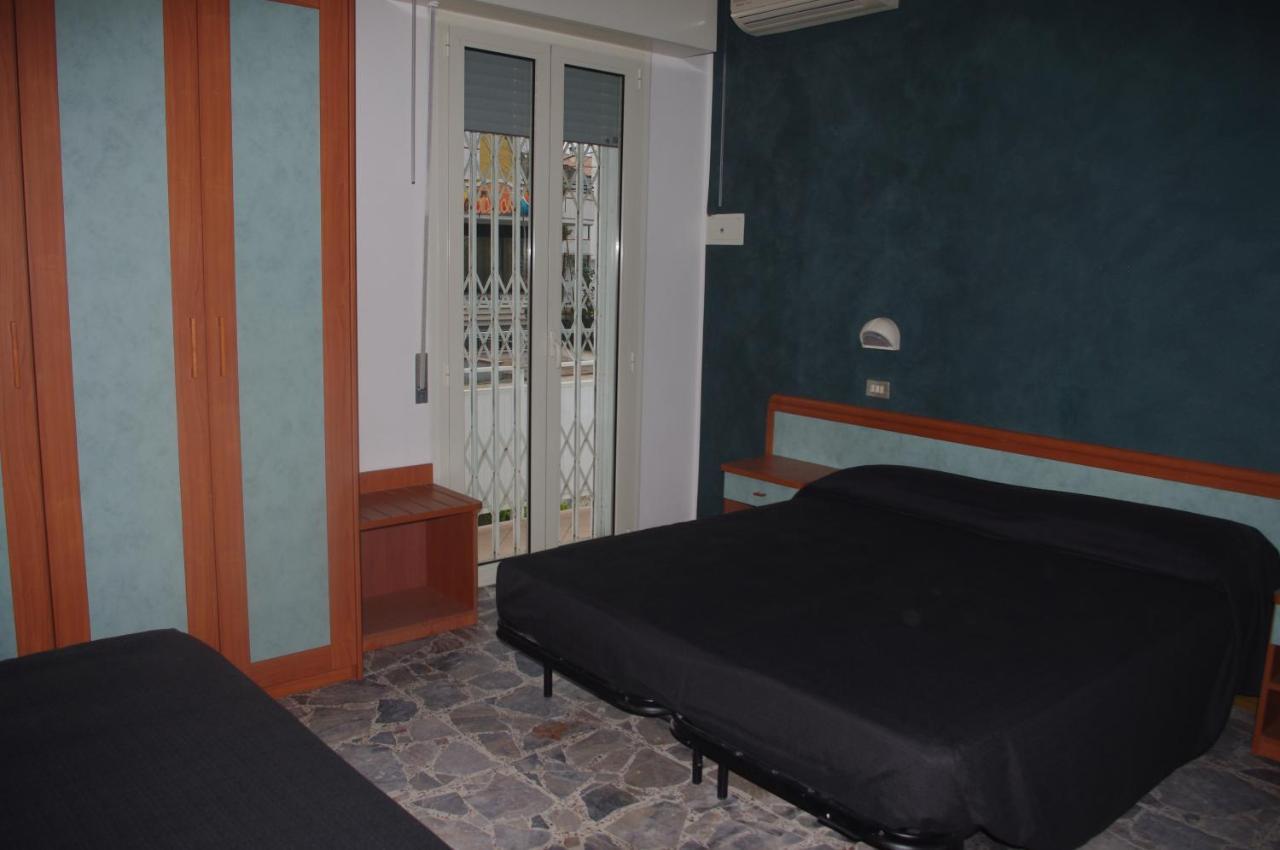 Hotel Costanza Cesena Bagian luar foto