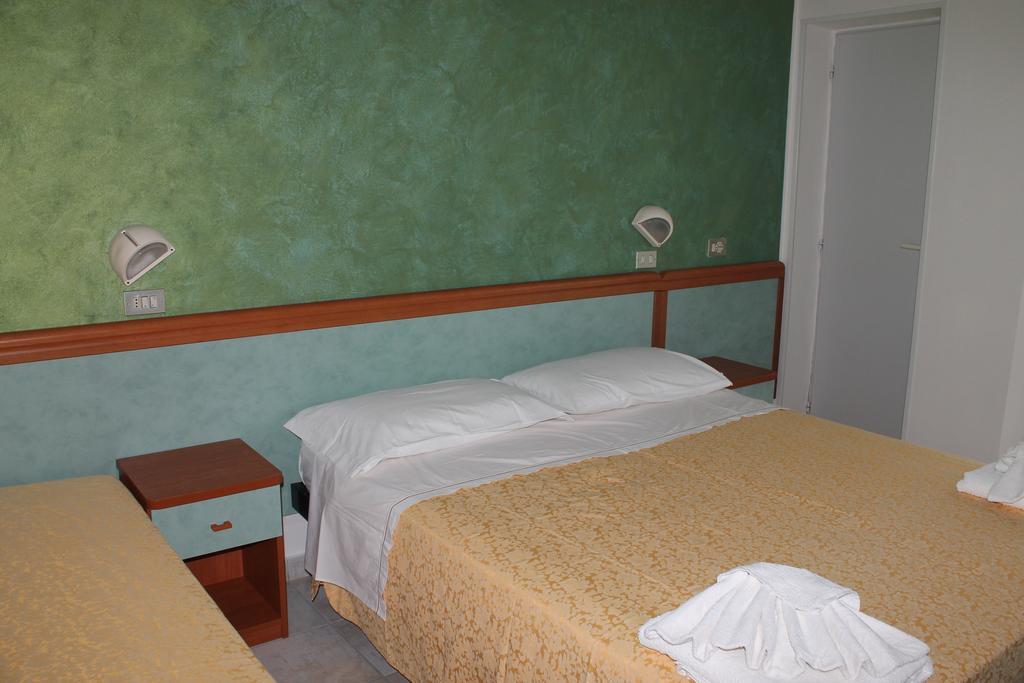 Hotel Costanza Cesena Ruang foto