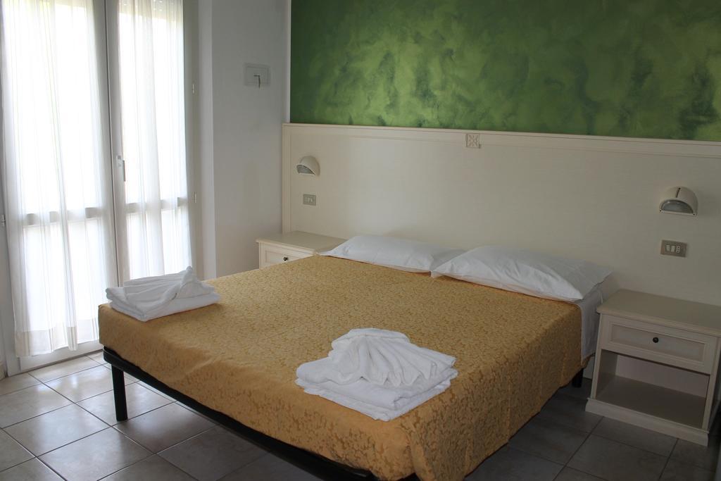 Hotel Costanza Cesena Ruang foto
