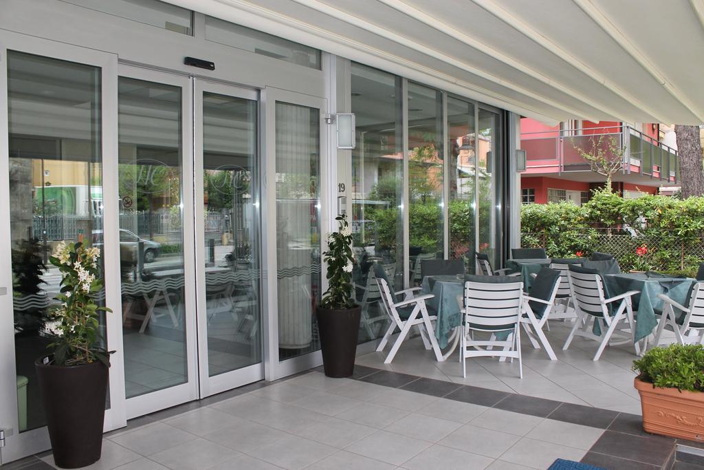 Hotel Costanza Cesena Bagian luar foto
