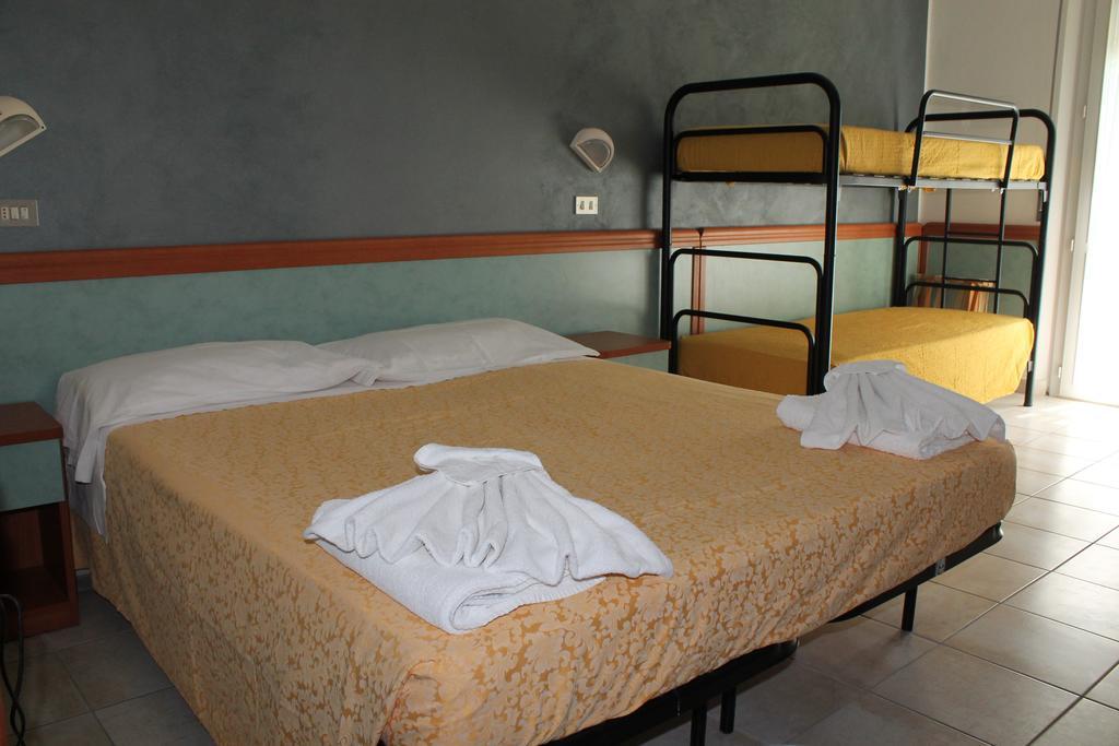 Hotel Costanza Cesena Ruang foto